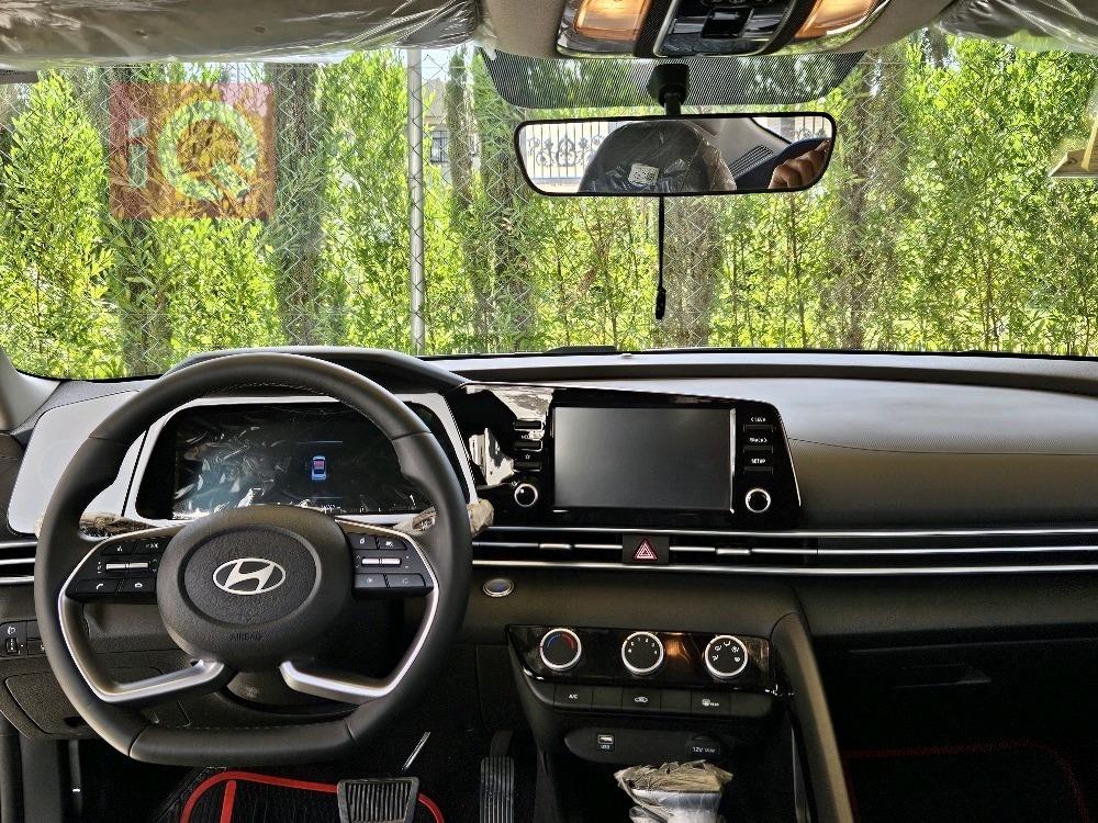 هیوندای ئەلەنترا